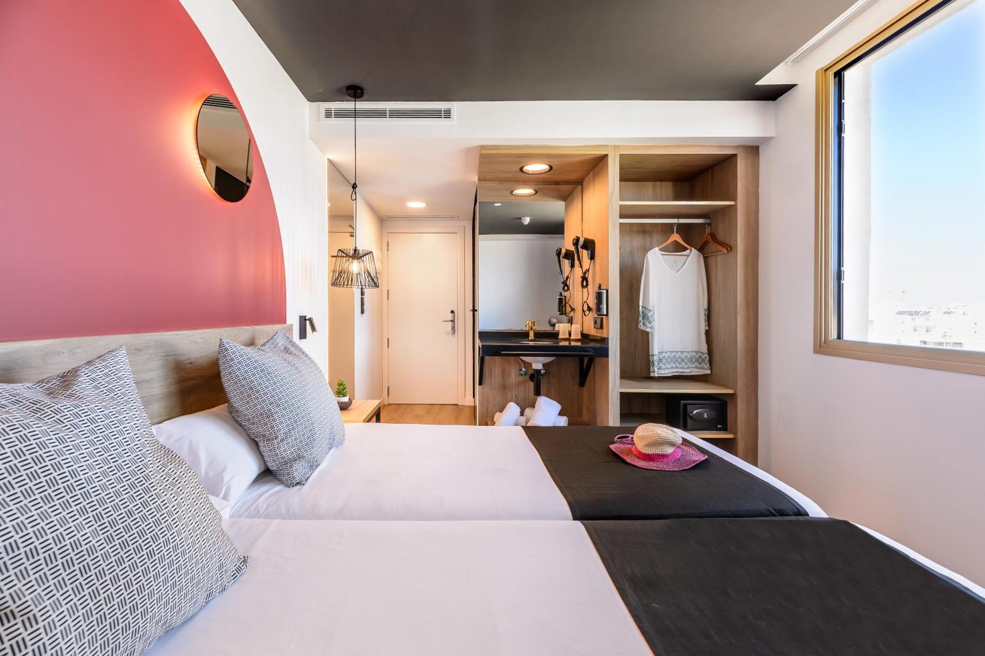 Vibra District - Adults Only 4* San Antonio (Ibiza)